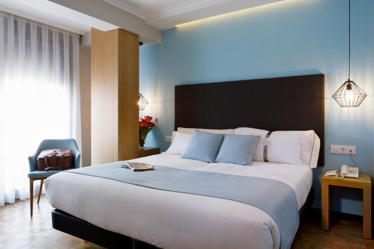 Hotel Val Convention نيغران المظهر الخارجي الصورة
