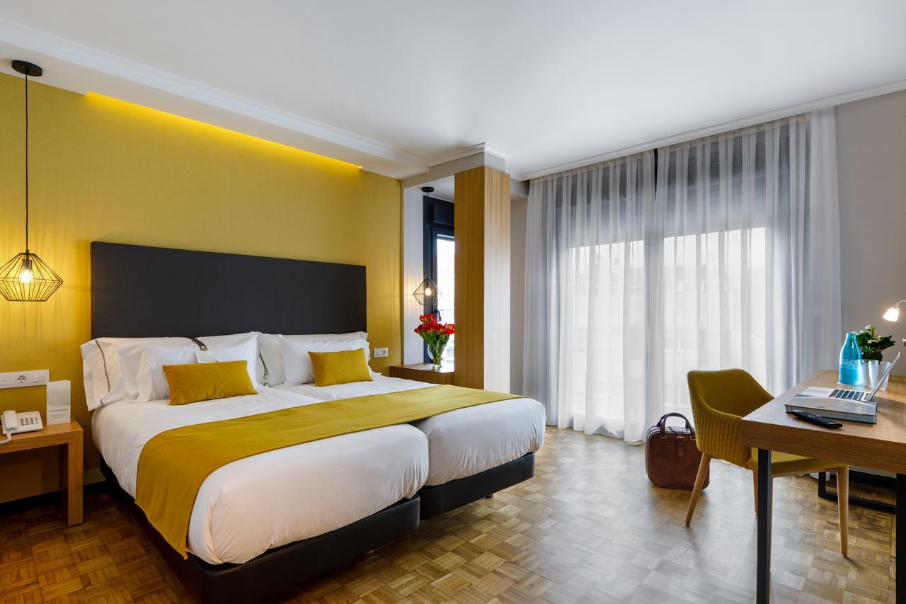 Hotel Val Convention نيغران المظهر الخارجي الصورة